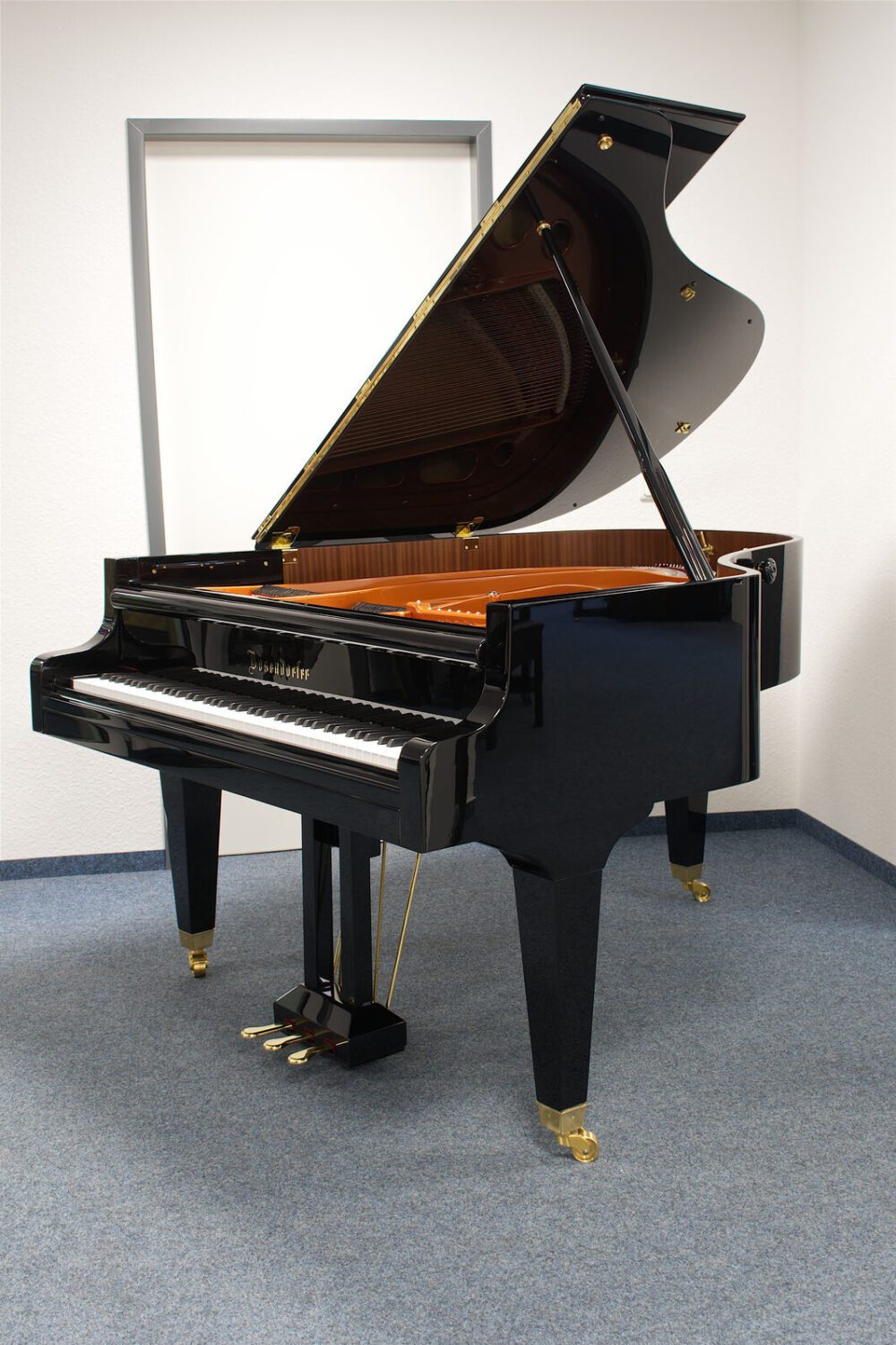 Gebrauchter Bösendorfer Flügel, 170 cm lang, schwarz – komplett überholt