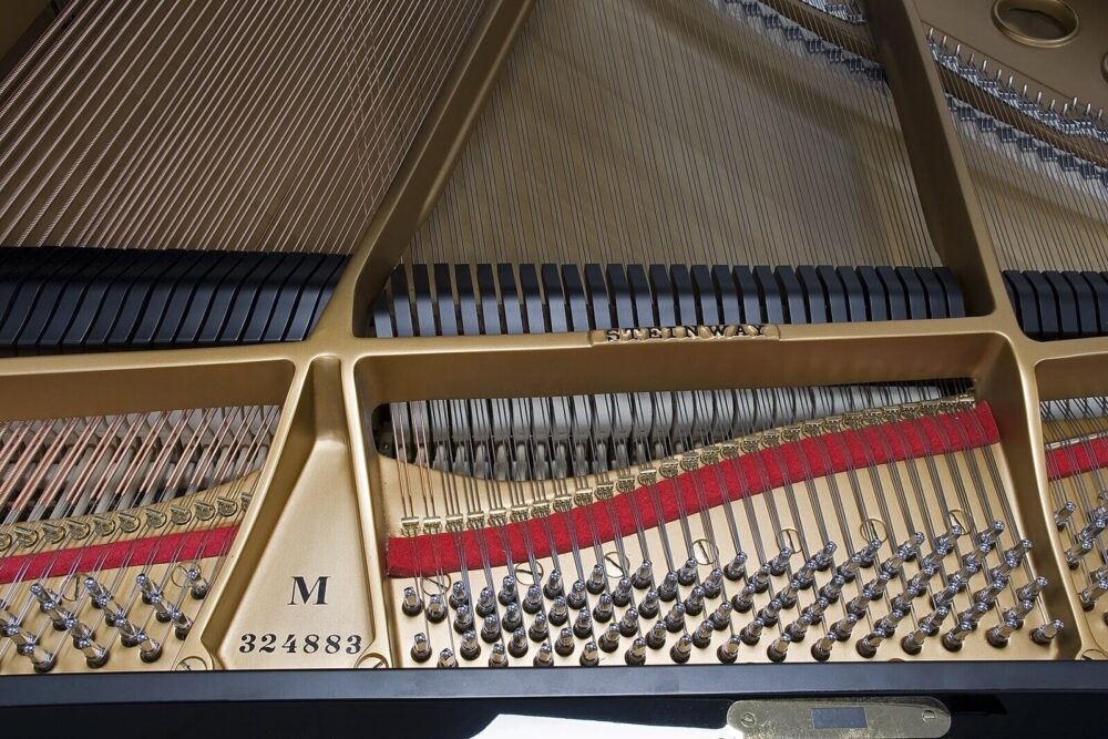 Gebrauchter Steinway & Sons Flügel M-170 aus dem Jahr 1948 mit 3 Pedalen